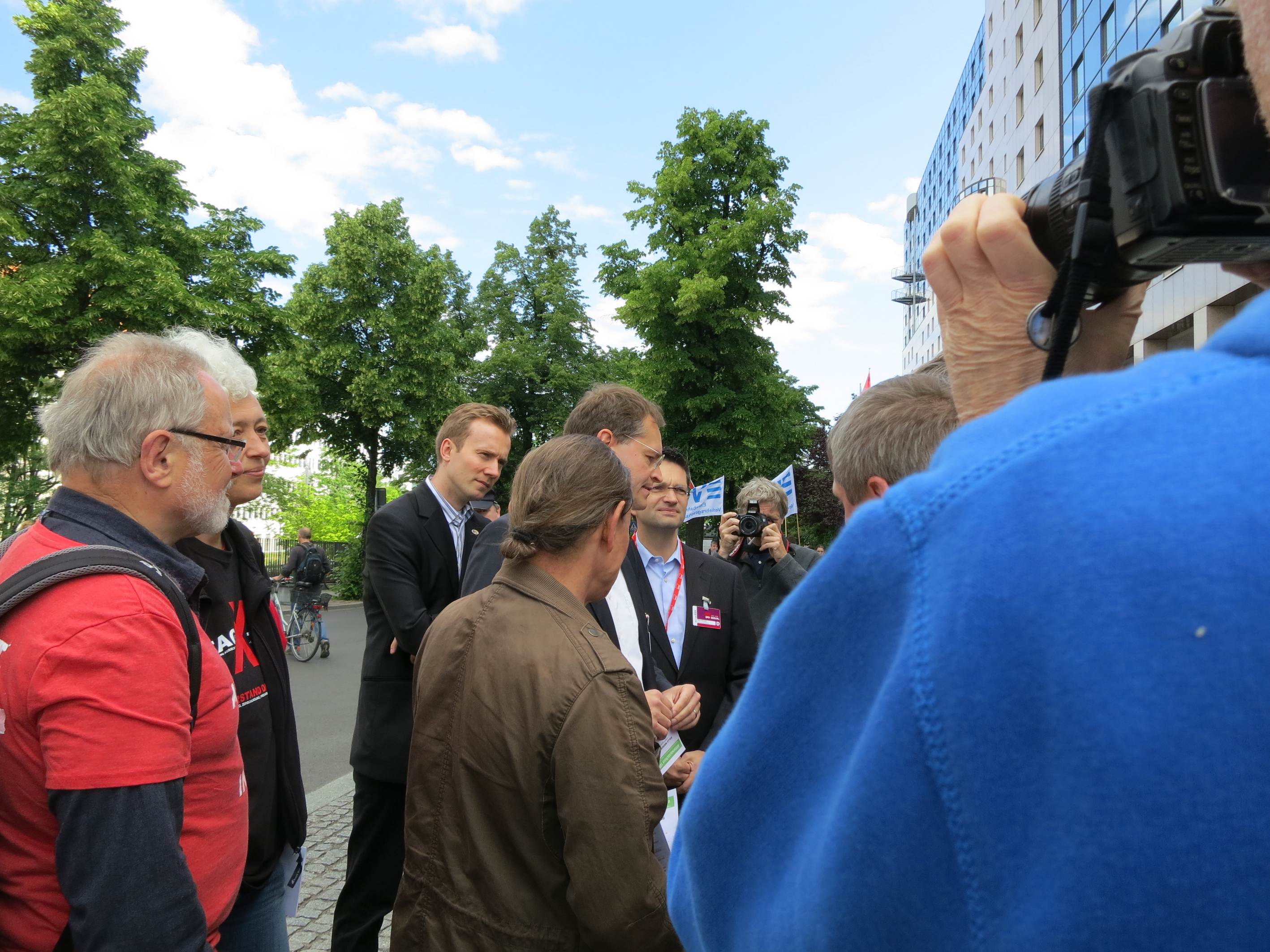 Senator Müller labert rum