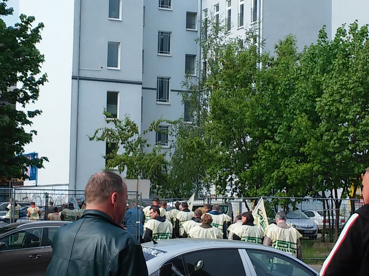 Auf dem Weg zum Ostbahnhof - Kundgebung 9. Mai